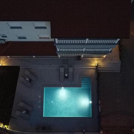 Apartment Komljenovic بولا المظهر الخارجي الصورة